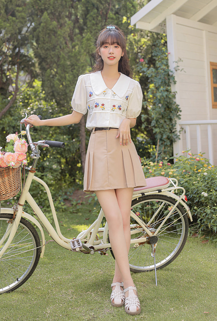 Bluse mit Retro-Blumenstickerei