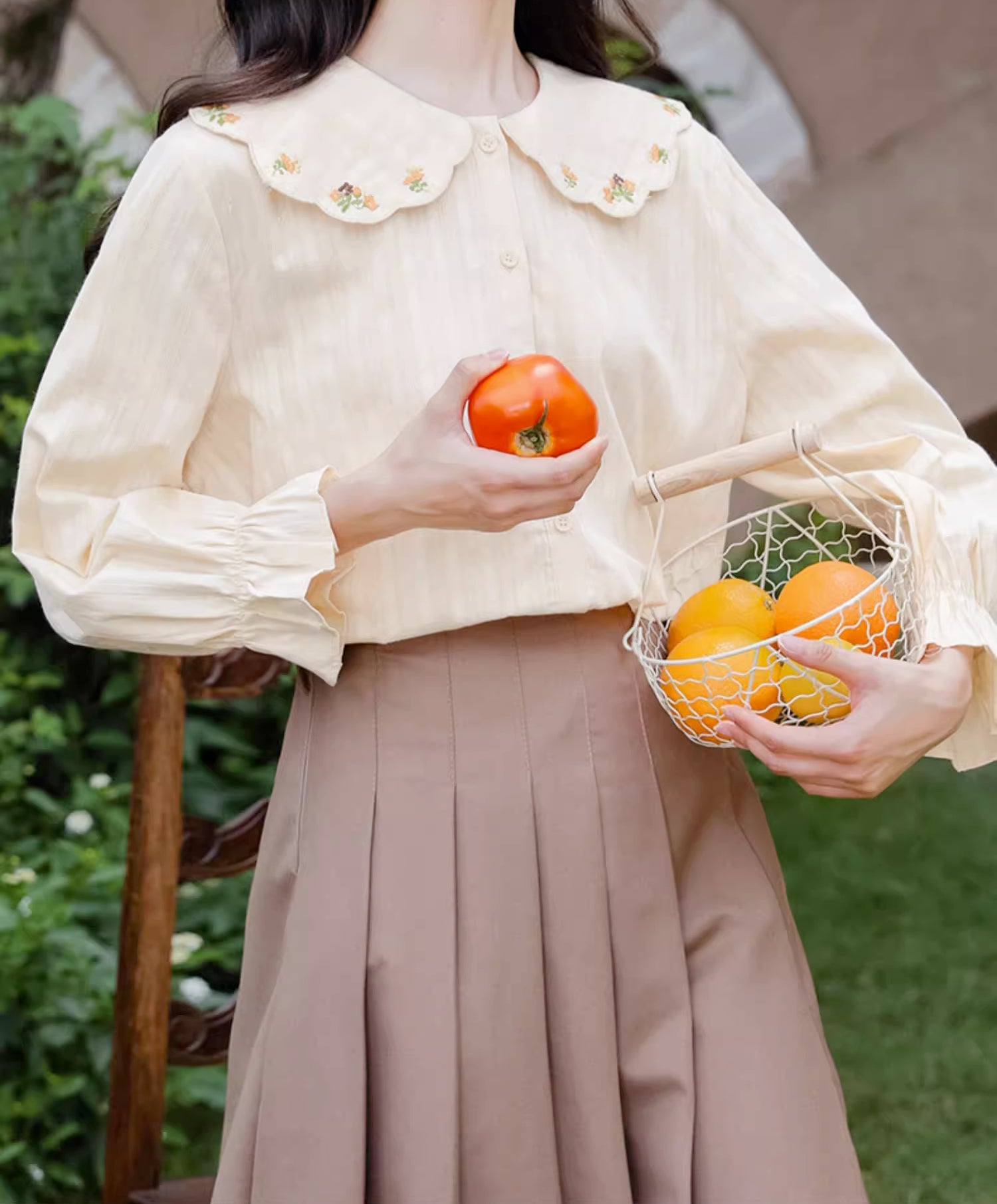 Floral Blooms Scallop Collar Blouse