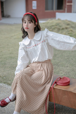 Camisa con botones y bordado de cadena de margaritas