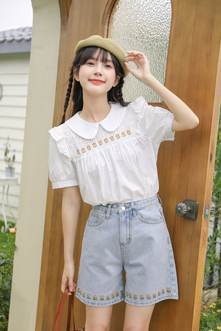 Daisy Chain Embroidered Shorts