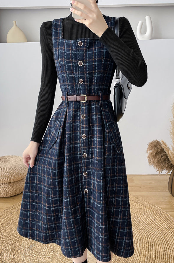 Vestido estilo pichi a cuadros con botones