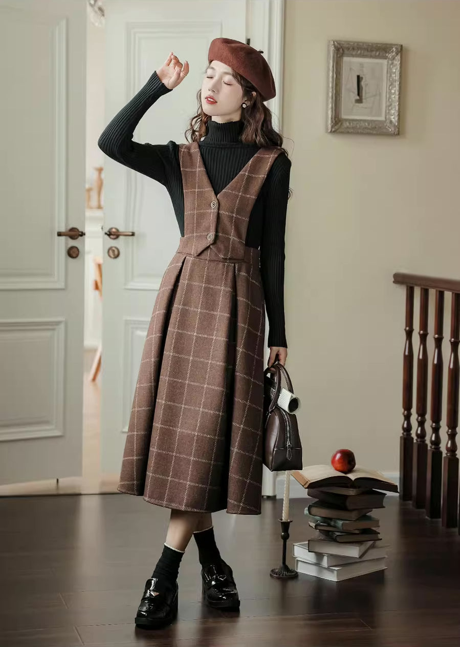 Vestido tipo pichi con chaleco a cuadros