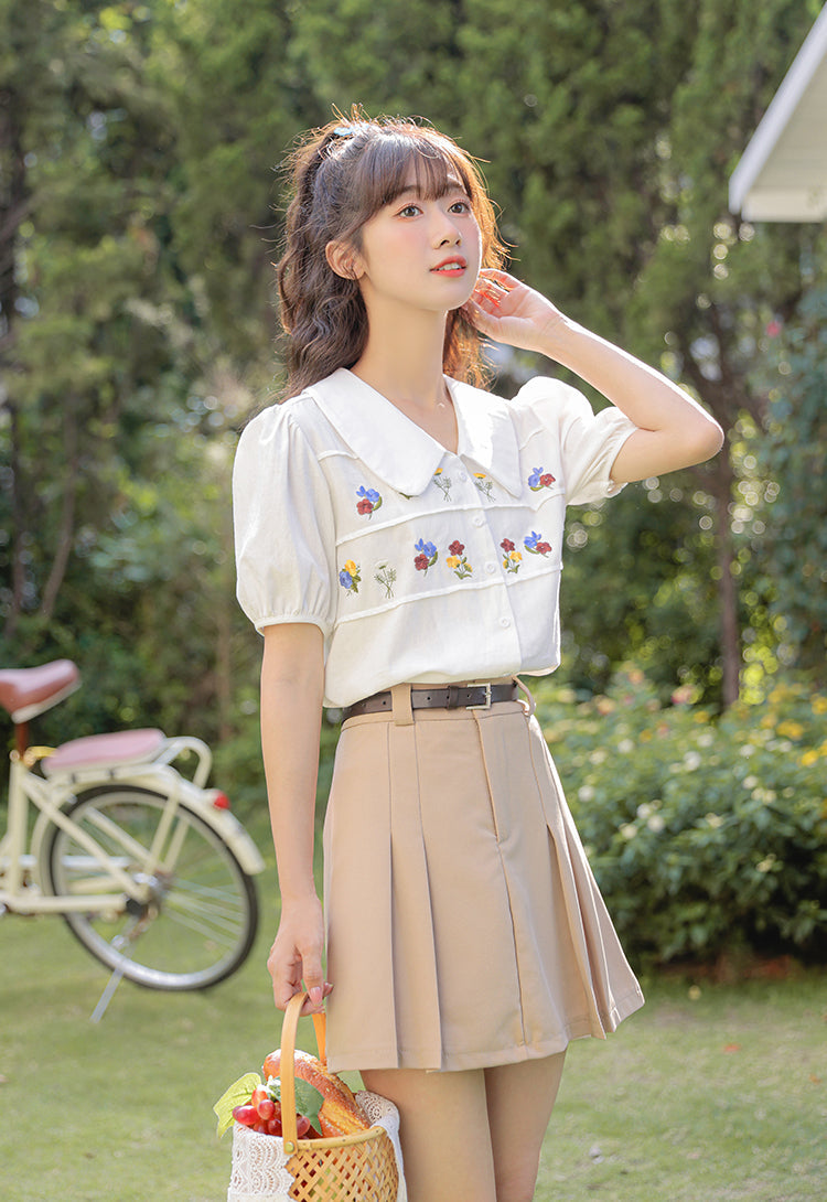 Bluse mit Retro-Blumenstickerei