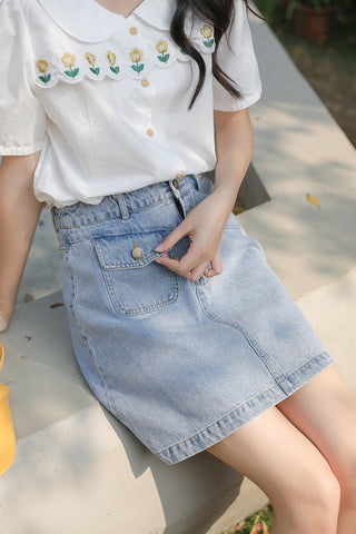 Daisy Chain Scalloped Blouse