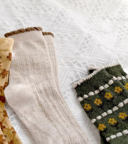 Rustic Daisy Wool Socks