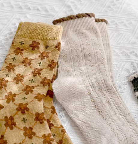 Rustic Daisy Wool Socks