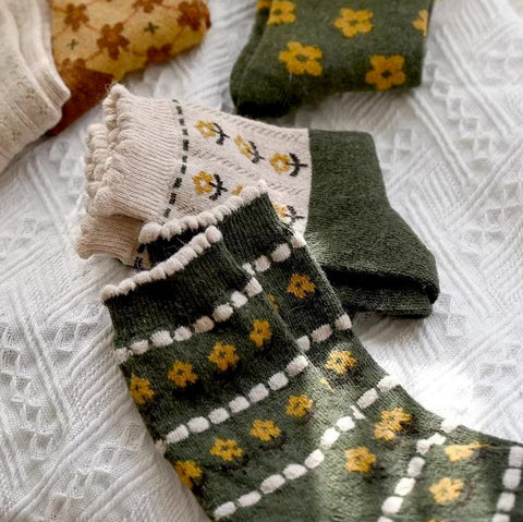 Rustic Daisy Wool Socks