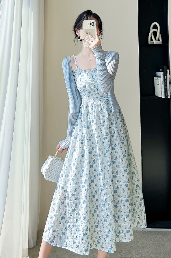 Vestido camisola con cordones y flores de mayo