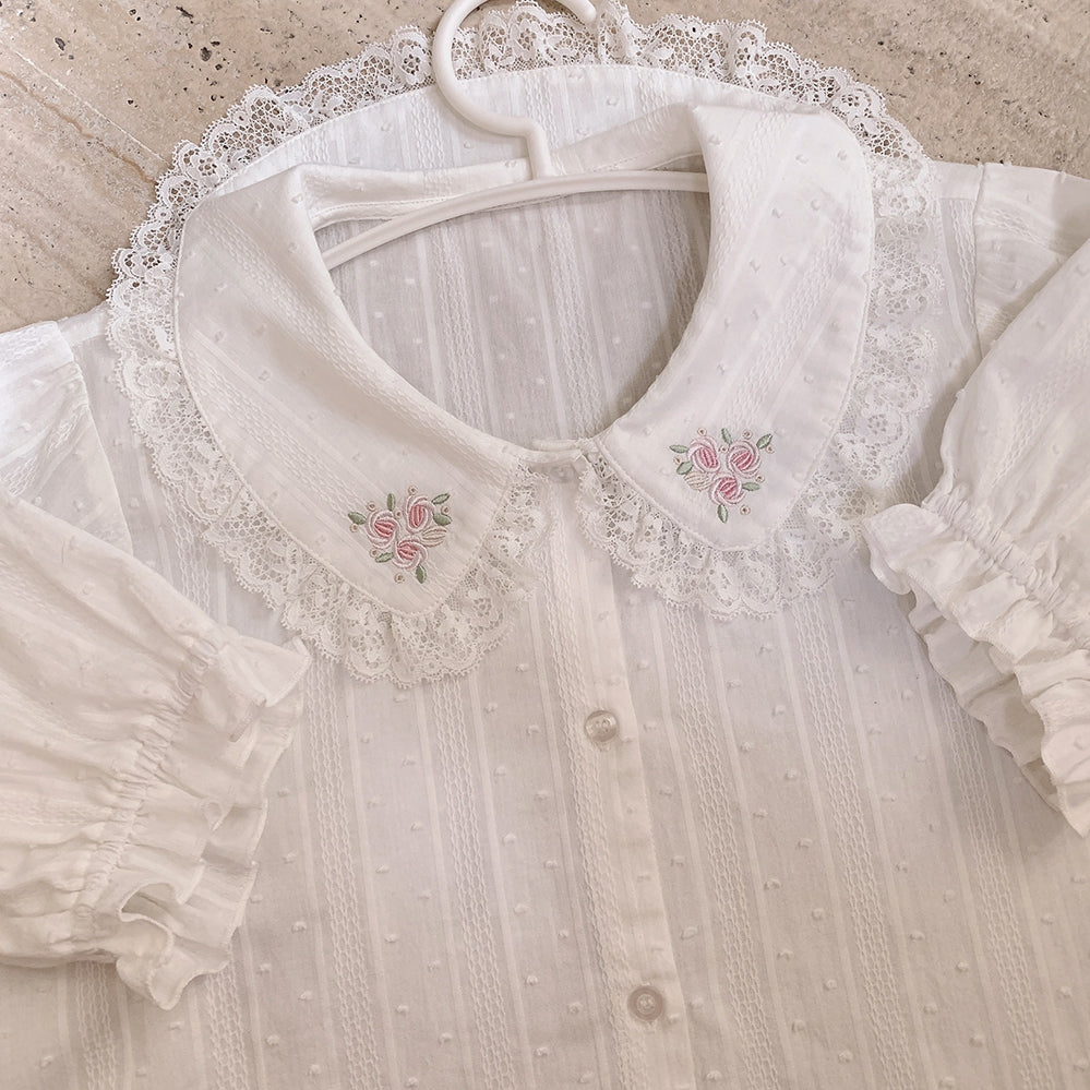 Camisa abotonada de Peter Pan con rosas