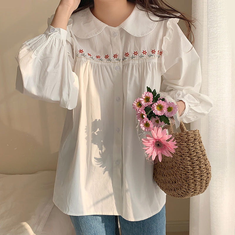 Camisa con botones y bordado de cadena de margaritas