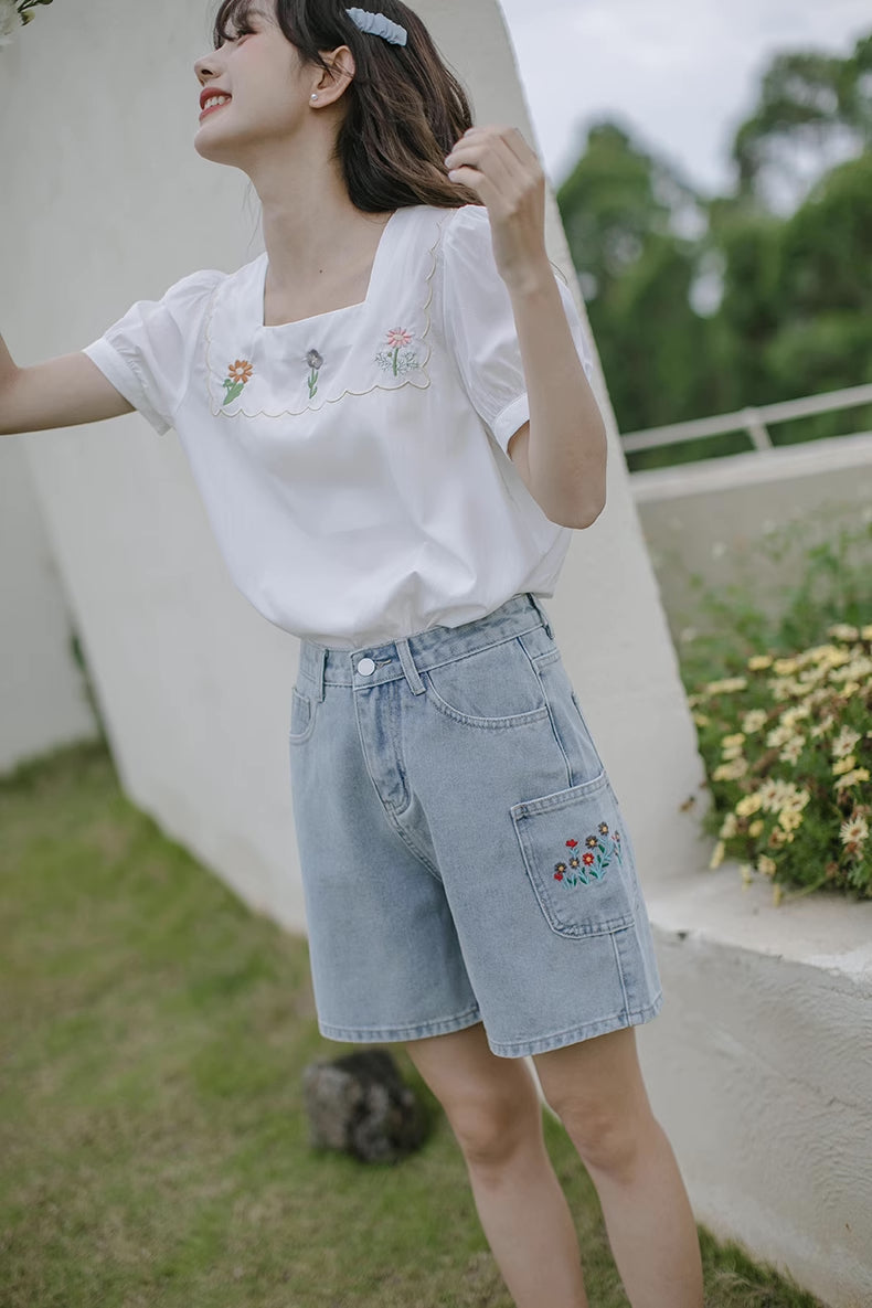 Flower Pocket Embroidered Shorts