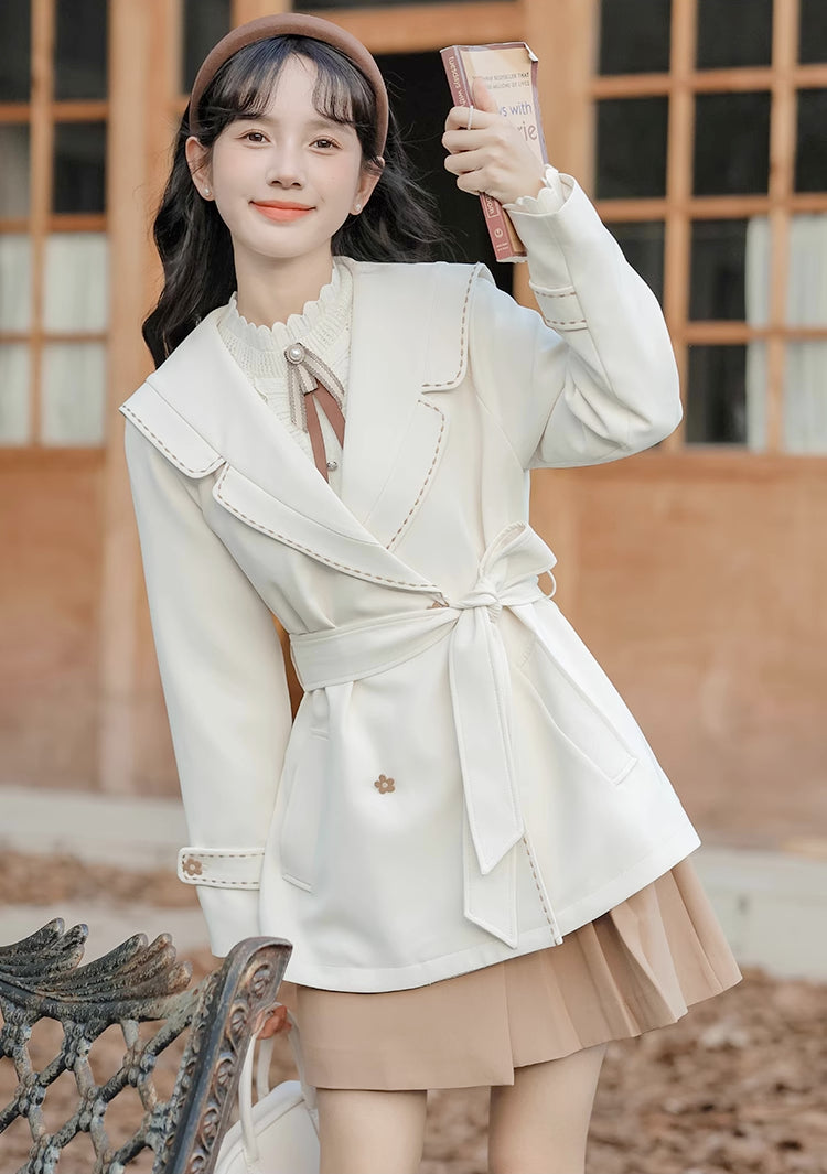 Flower Pop Short Trench Coat