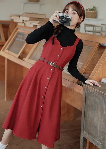 Camisole-Kleid mit Muschelsaum und Knopfleiste