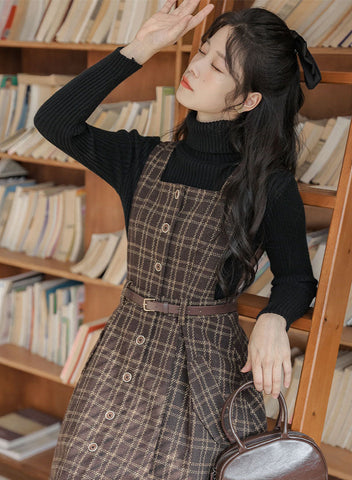 Vestido estilo pichi a cuadros con botones