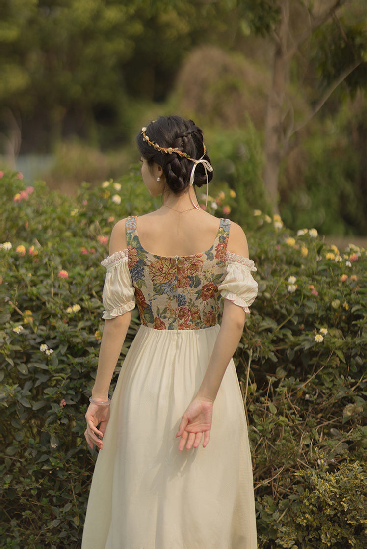 Vestido doble con corsé floral rústico