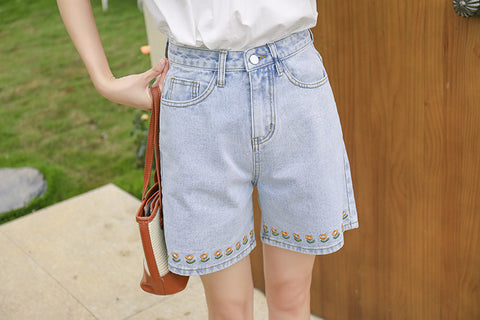 Daisy Chain Embroidered Shorts
