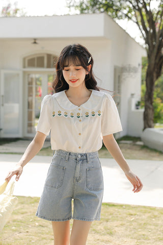 Daisy Chain Scalloped Blouse