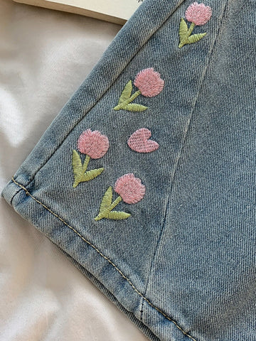 Tulip Tips Embroidered Shorts