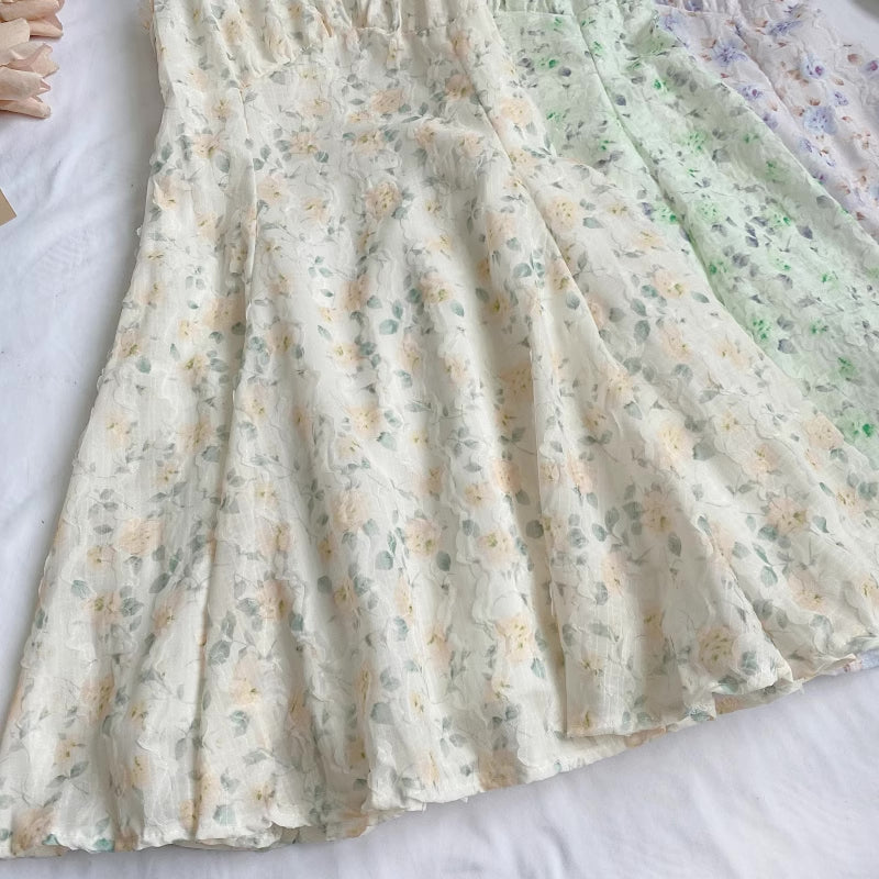 Vestido mini de tirantes con rosa descolorido