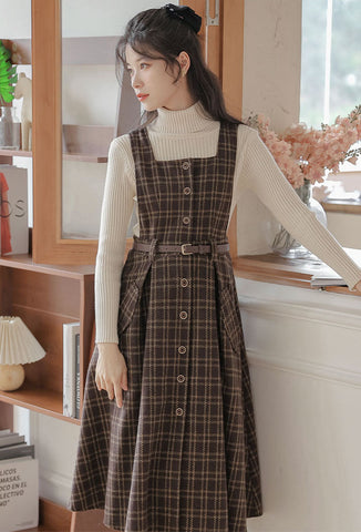 Vestido estilo pichi a cuadros con botones