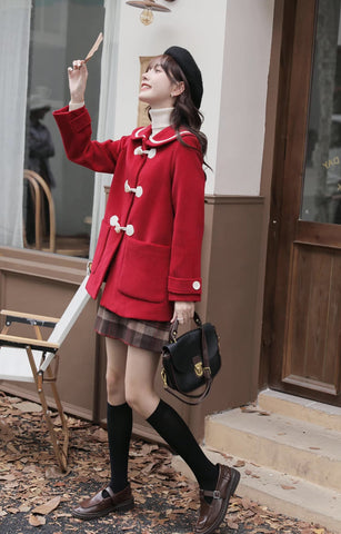 Abrigo tipo trenca con cuello Peter Pan y botones