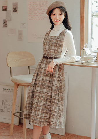 Vestido estilo pichi a cuadros color café con leche