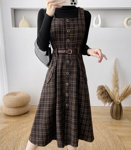Vestido estilo pichi a cuadros con botones