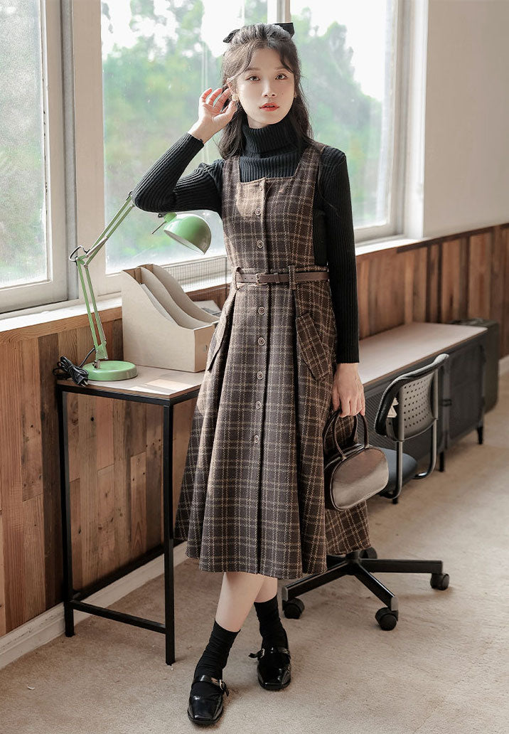 Vestido estilo pichi a cuadros con botones