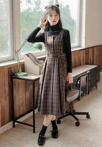 Vestido estilo pichi a cuadros con botones