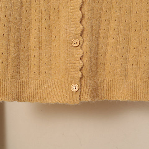 Scallop Trim Vest