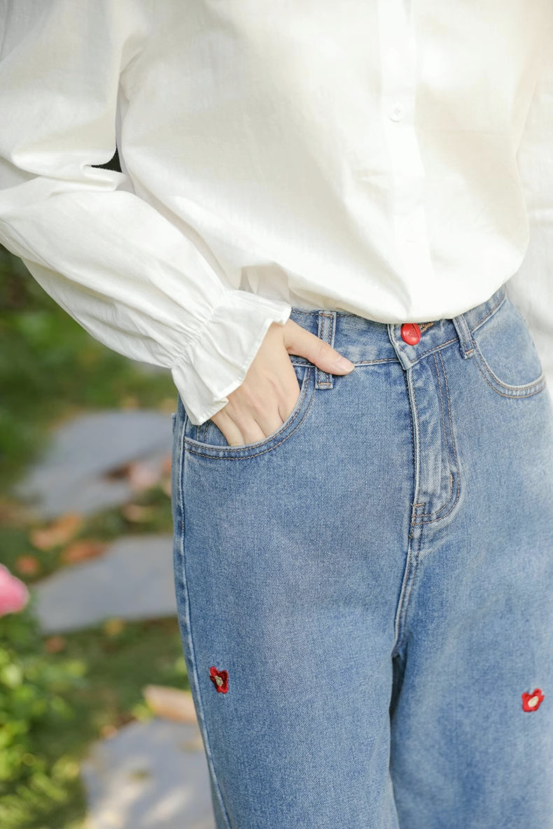 Popping Daisy Embroidered Jeans