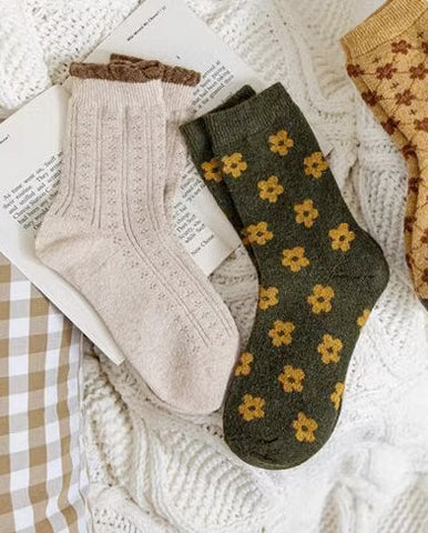 Rustic Daisy Wool Socks