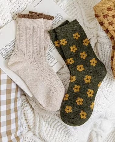 Rustic Daisy Wool Socks