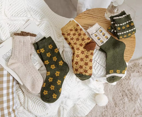 Rustic Daisy Wool Socks