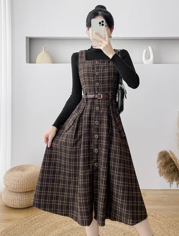 Vestido estilo pichi a cuadros con botones