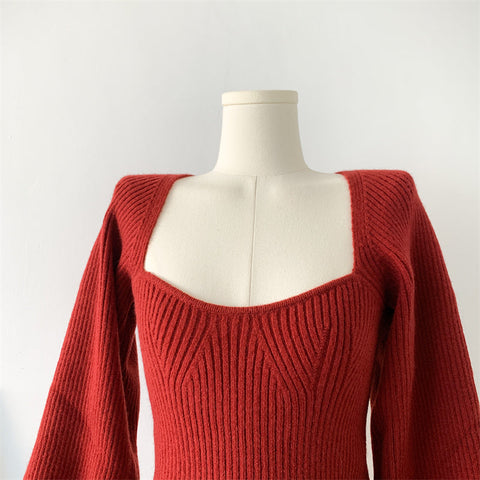 Kurzer Pullover mit gerippten Puffärmeln