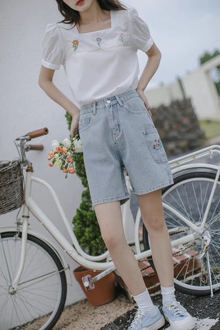 Flower Pocket Embroidered Shorts