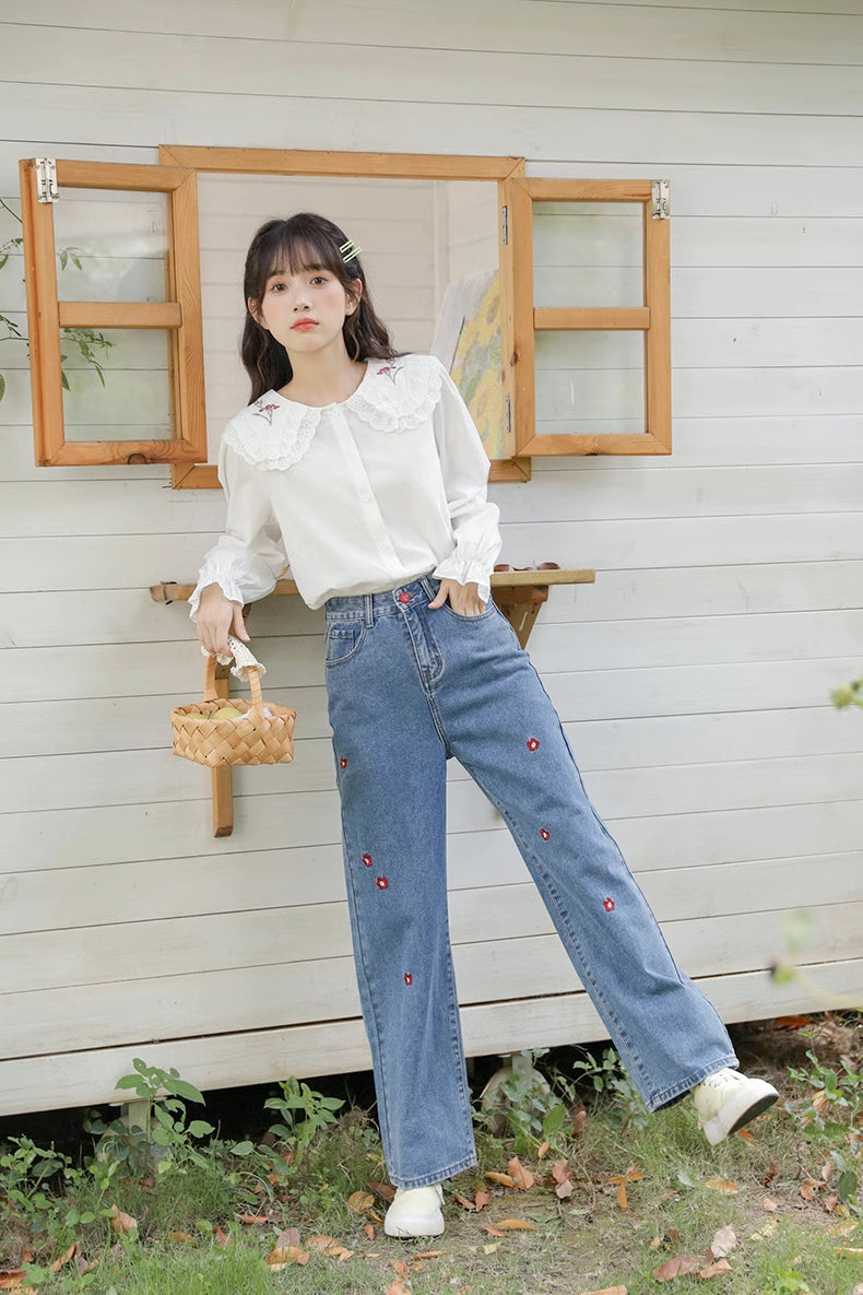 Popping Daisy Embroidered Jeans