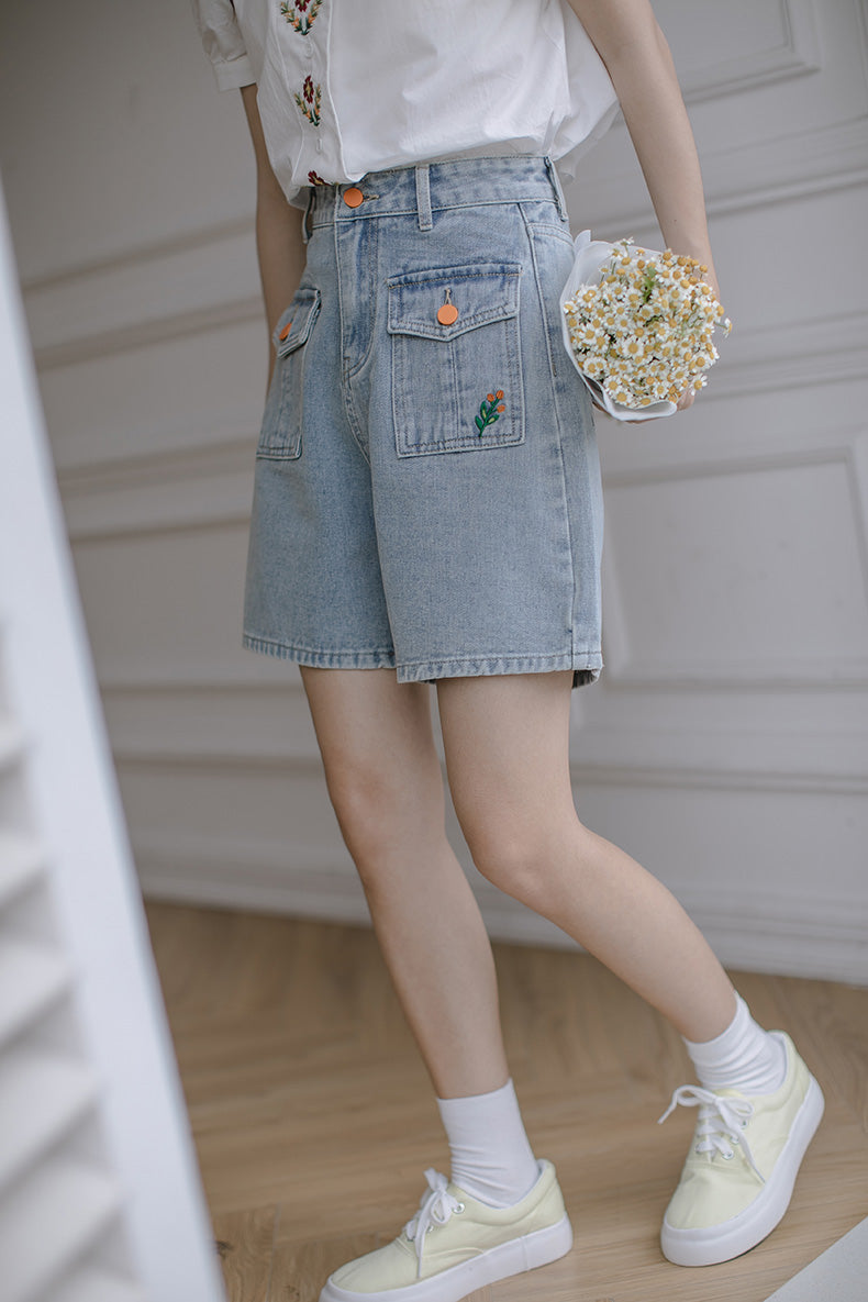 Embroidered Button Pocket Shorts