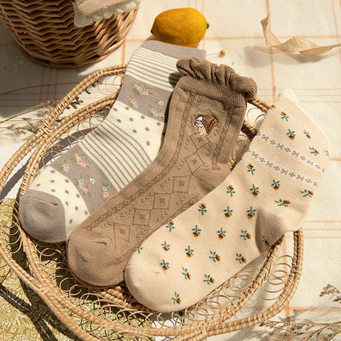 Squirrel Floral Sock Set