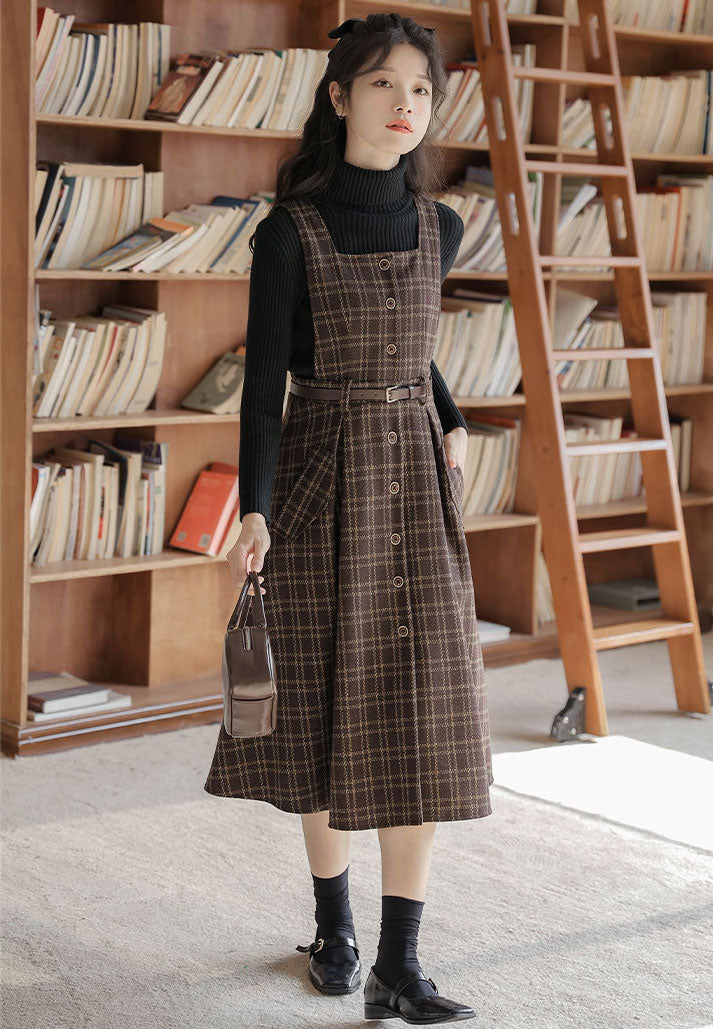 Vestido estilo pichi a cuadros con botones