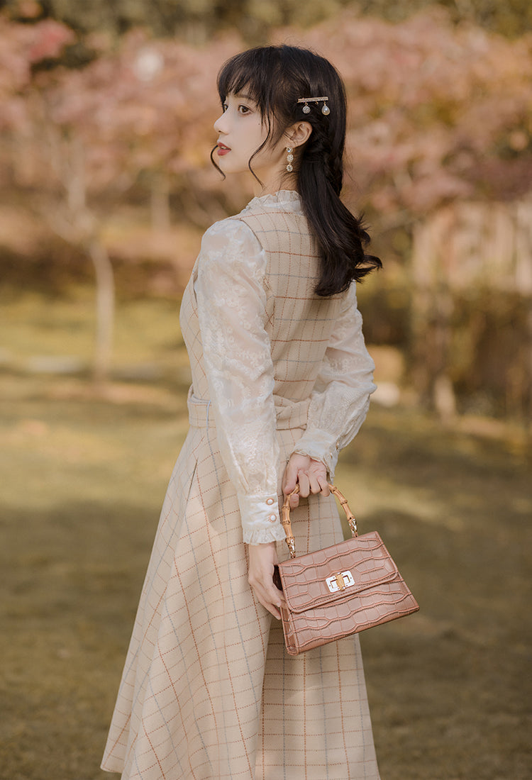 Vestido de tweed a cuadros con botones