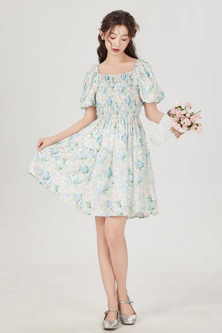 Vestido mini con mangas abullonadas y diseño de jardín de rosas pastel