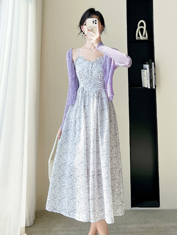Vestido camisola con cordones y flores de mayo