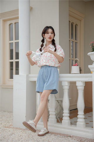 Camisa corta con botones de conejito rosa