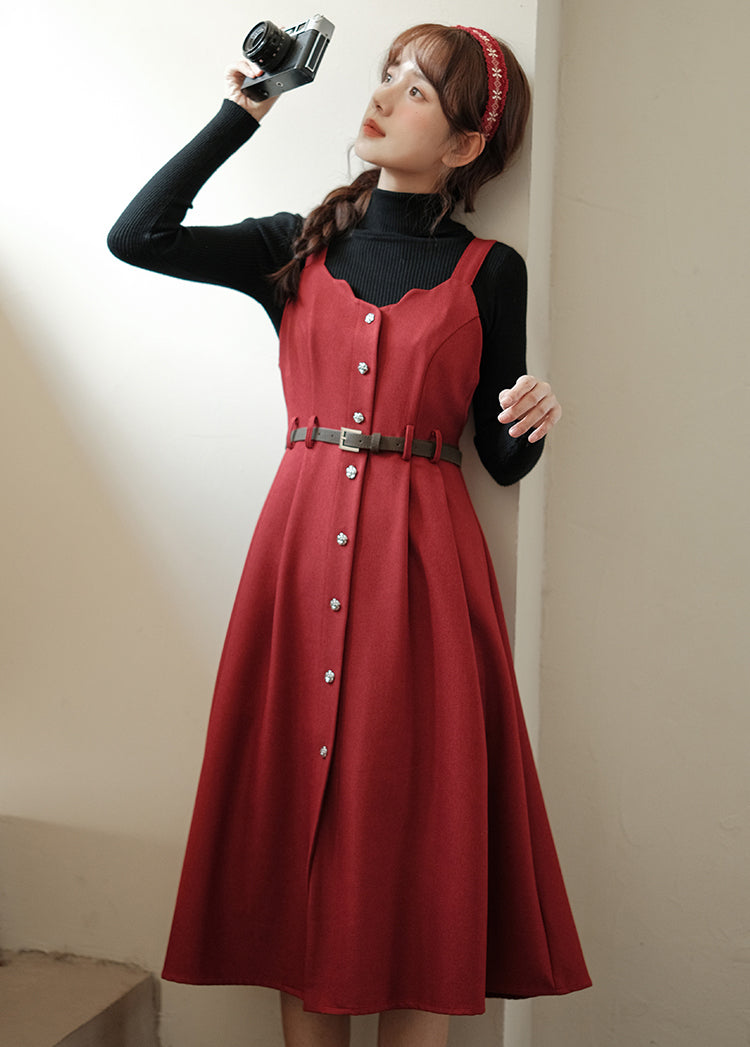 Camisole-Kleid mit Muschelsaum und Knopfleiste
