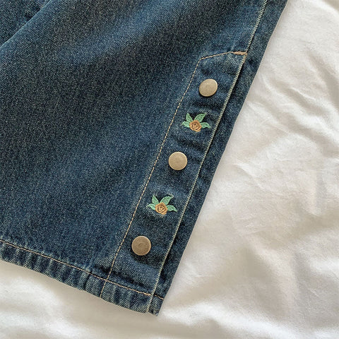 Rose Button Embroidered Jeans