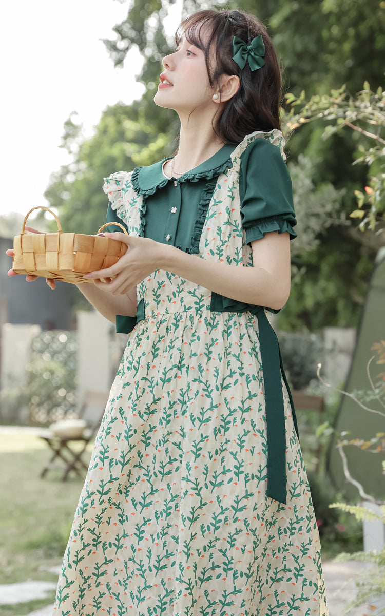 Vestido dos piezas con pechera y capullos de flores