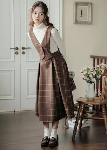 Vestido tipo pichi con chaleco a cuadros