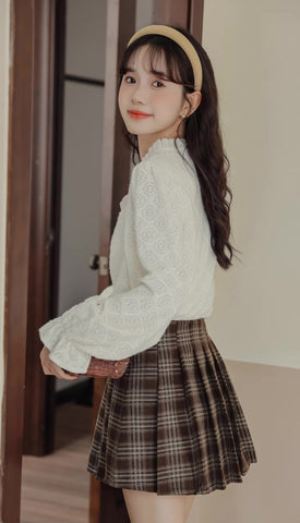 Sweet Lace Layering Blouse